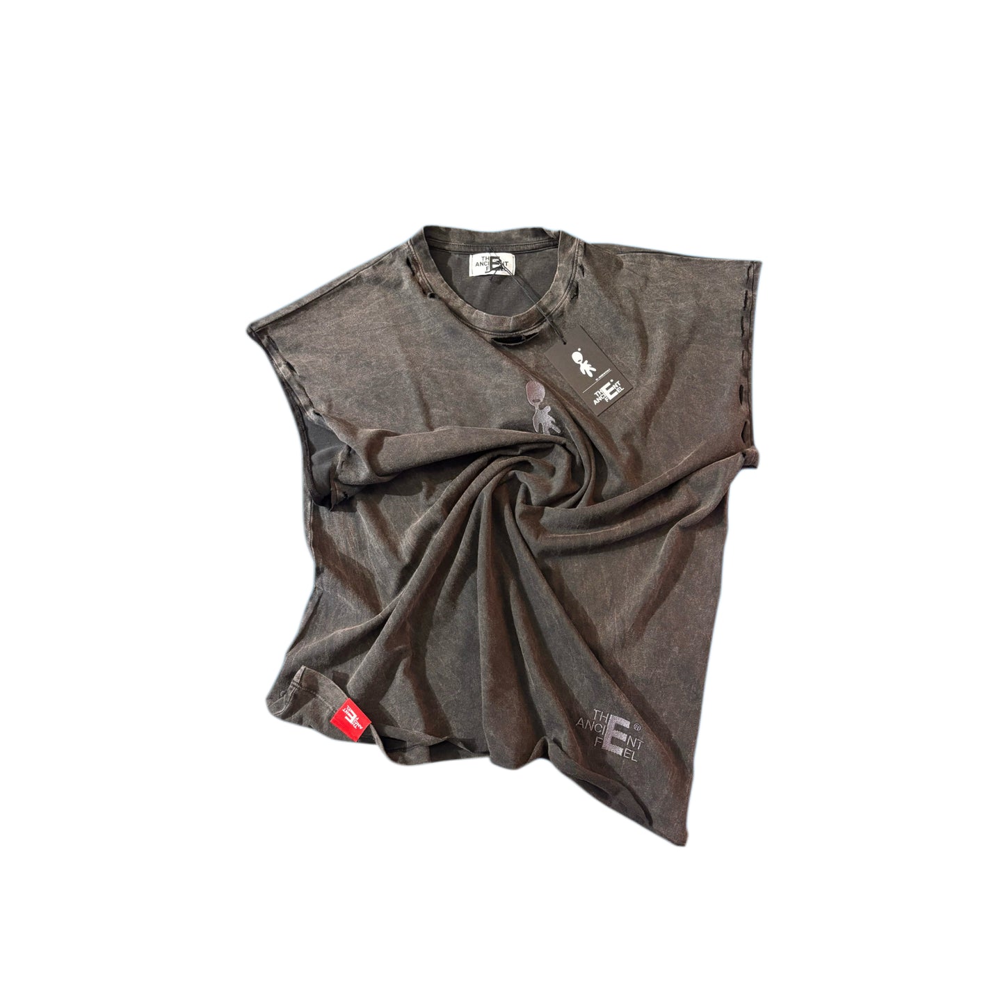 Cut-off T-shirt